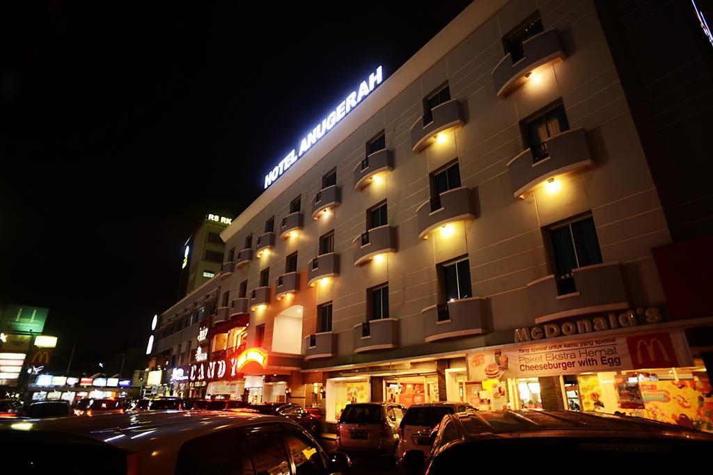 โรงแรมอนูเกราปาเลมบัง ภายนอก รูปภาพ