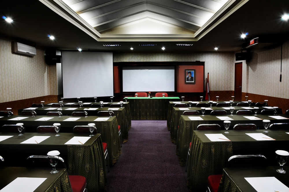 โรงแรมอนูเกราปาเลมบัง ภายนอก รูปภาพ